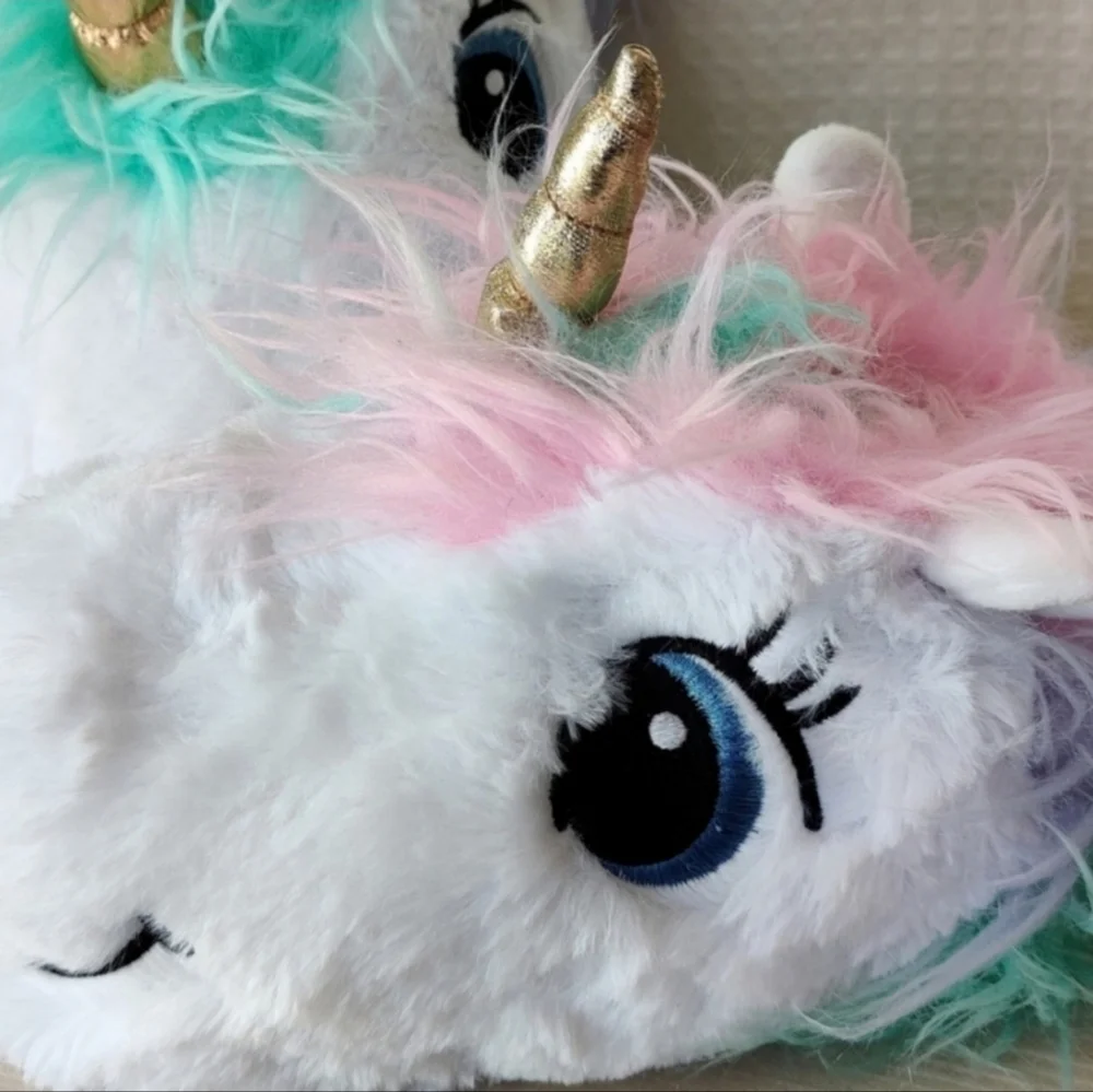 Cat&Jack Child Unicorn Slippers Size Medium 13-1
